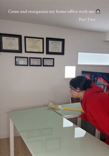 Time and dedication! That’s all needed. I can’t wait to set up my gym supplies 🫶🏻 #organizingoffice #officecleaning #reorganizing #cleantok #motivation