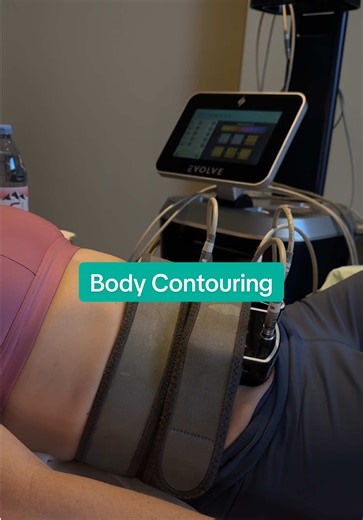Sculpted abs with no downtime ✨ Evolve Body Sculpting helps tone and strengthen the abdominal muscles while supporting fat reduction for a more defined midsection. It’s a non-invasive treatment designed to enhance your natural shape and help you feel more confident in your core. Perfect for patients who want more definition, improved firmness, and a tighter-looking waistline. 📱Call us today to get started: 818-308-7274 📍 ReNu Med Lounge | Studio City #evolvebody #bodysculpting #absworkout #cor
