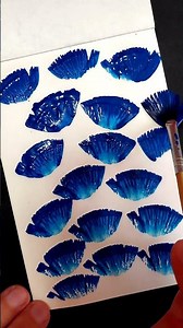 Blue Flower Pattern with Fan Brush Painting #art #flowers #painting