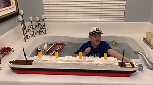 乐高拼凑的泰坦尼克号，沉在水里会发生什么？一起来看看_高清1080P在线观看平台_腾讯视频