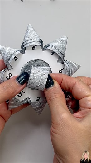 Hatice Deniz ABUNIMREH | DIY creative gift box ribbon | Easy handmade ribbon 🎀 #fyp #diy #gift #giftideas | Instagram