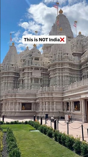 You will never guess where the world’s second largest Hindu temple is located🤯🛕