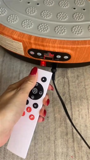 1.5K views | Drain your lymphatic system with this Merach vibration plate! It’s a game changer for your health  #vibrationplate #healthandwellness #workout #lymphaticdrainage | Chris & Alicia | Facebook