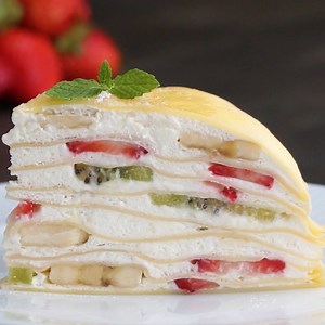 10M views · 89K shares | This fruit crepe cake is SO PRETTY and...