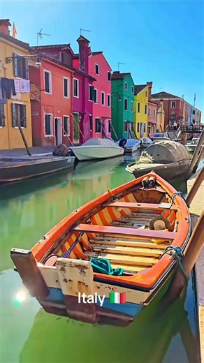 🌈 Welcome to Italy's Most Colorful Island! 🇮🇹