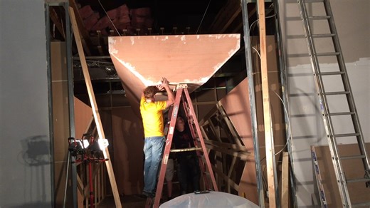 8.1K views · 241 reactions | Hey STC fans! By now you've seen a few photos of our magnificent warp core in our Engineering section. But putting together this beautiful piece was not without its challenges! Take a look! Startrekcontinues.com | Star Trek Continues | Facebook