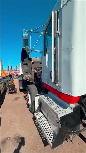 2010 KENWORTH T800 For Sale