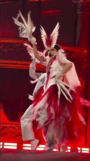 Lady Gaga - Bad Romance live from Mayhem Ball Tour in Las Vegas N8