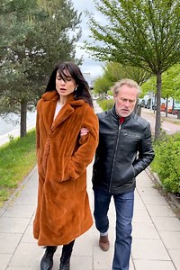 213K views · 279 reactions | She Flashed a Secret Help Sign… and the Cop Understood!  | Bored Panda Art | Facebook