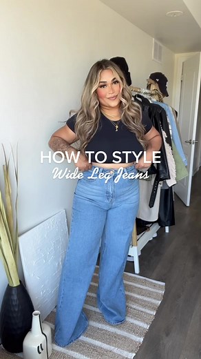 Here’s how to style super wide leg jeans this fall 🍂🤍 #howtostylewidelegpants #widelegjeans #curvygirljeans #falloutfitideas #fallstyle2022 #midsizefashion2022