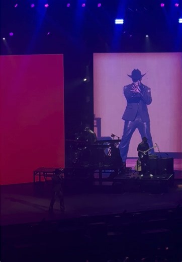 Watching Ne-Yo perform live reminded me why he’s one of the greatest..every note hit different and the energy was unreal. 🔥 #neyoliveinkobe2025 #kobejapan🇯🇵 #BecauseOfYou #RnBLegend #CoreMemoryUnlocked