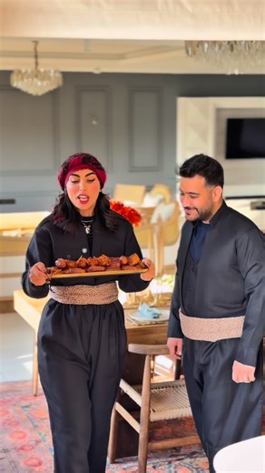 ‎❤️ندا هستم مامان فرفری❤️‎ on Instagram‎: "نداااا اومددد😍🤦🏼‍♀️😋 اومد با خوشمزه ترین کوفته سماق دنیا😍😋🤦🏼‍♀️ اسم غذای کردی میاد همه میگن خورشت خلال کرمانشاهی فک کنم چون کوفته کلاب رو نخوردن😂👌🏻🤌🏻 سیوش کن درست کن لذت ببر😍😋 کرردای عزیز شماهم همینجوری درست میکنید!؟؟ لباسا بهمون میومد!؟😂🥰❤️ بیاین بام حرف بزنینا🫠😋😍 #کوفته_سماغ#غذای_کردی#شیراز#جنوب#بوشهر"‎