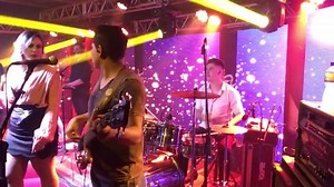 109K views · 1.7K reactions | Banda Sétimo Sentido AO VIVO com destaque no Baixo e na Bateria Obs: Ouça com Fones de Ouvido | Universo das Bandas - A Original | Facebook