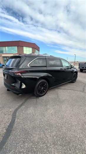 2023 Toyota Sienna LE Stock #7686P Walk-Around | JN Auto | Price, UT