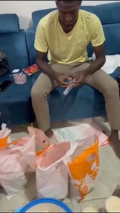 3.3K views · 26 reactions | La pluie s'est un peu calmée Donnez vos positions par WhatsApp au 0700157691, on va vous livrer. Tout est disponible pains fourré, cakes, riz au lait, maïs au lait, mil lacté, lait, dêguê | C' DOUX | Facebook