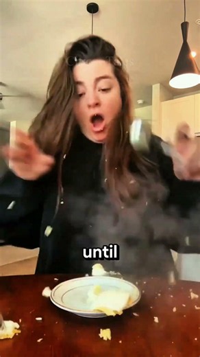 Exploding Egg‼️😱