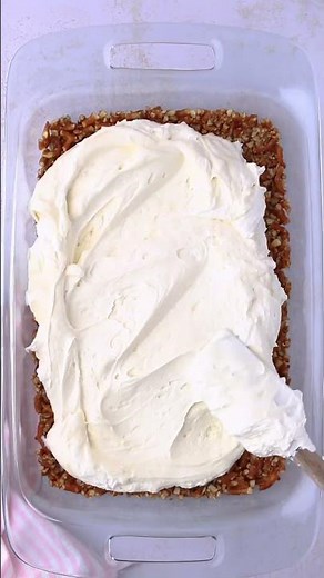 Strawberry Pretzel Salad!