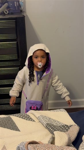 That’s a baby doll’s pacifier 🤦🏾‍♀️