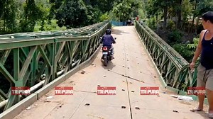116K views · 460 reactions | Public taking risks to cross a collapsing bridge at Baishnabpur, Sabroom. ব্রিজ ভেঙে যোগাযোগ বিচ্ছিন্ন! সাব্রুম বৈষ্ণবপুর!!বিপজ্জনক অবস্থায় হেঁটে যেতে হয় স্থানীয়দের!!! TIWN Video May 28, 2025 | Tripurainfoway | Facebook