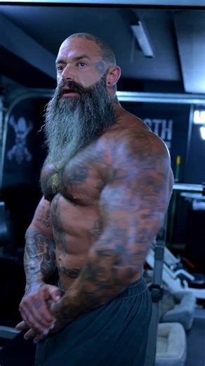 Download my app 📲 to train with me! Click the link in my bio! ↙️ @Lifts.with.wolves @Lifts.with.wolves @Lifts.with.wolves Available in the App Store and Google Play Store! ✅ 18 different programs, for different goals, different fitness levels, and different schedules. ✅ Over 400 different exercises! Programs include: - Bodybuilding - Pure Strength - Power Building - Full Body Physique - Free Weights Only - Body Part Split - Upper Body - Lower Body Split - Big Booty Program - New to the Gym - Bo