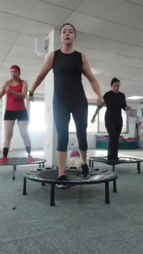 TU estresada por el aofit de navidad y los Regalos 😅 YO estresada por qué se me olvidaron las combinaciones 😅 | Master jump LU