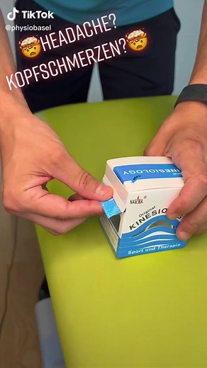 #kopfschmerzen ? #headache ? Dieses #tape kann dir abhilfe verschaffen, indem es die zervikalmuskulatur entlastet und entspannt. Ausserdem wird die #durchblutung gefördert und so die muskulatur besser versorgt. #muskulatur #taping #tapetok #antikopfschmerz #painkiller #fy #fyp #foryoupage #physio #physiotherapie #lifehack #physiotherapy #physiobasel #basel #schweiz