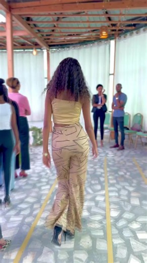 Excel modeling school 📽️@MATI pictures #Runway #model