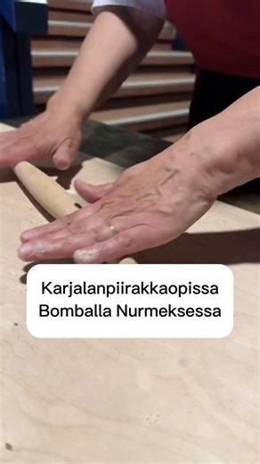 Karjalanpiirakkaopas Bomballa — miten tehdä karjalanpiirakka Nurmeksessa