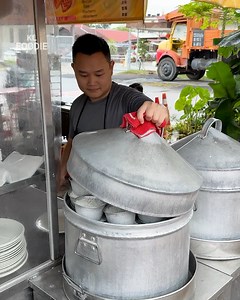 1.3M views · 10K reactions | Chicken Curry Rice | Foodie | Facebook