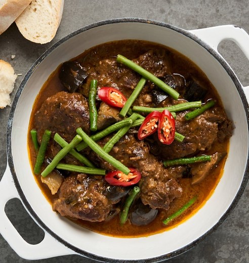 199K views · 5.6K reactions | You requested it, so I made it… and I LOVE IT! Filipino Kare Kare wins my heart | Marion Cooks Asian Food Classics | Facebook