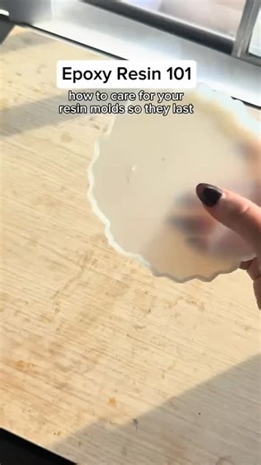 Magic Resin on Instagram: "🧼 Resin Mold Care: How to Maintain Them the Right Way #ResinArt #EpoxyResin #ResinMoldCare #MagicResin #DIYResin ResinTips EpoxyProjects"