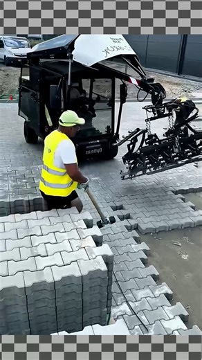 Automatic Paver Laying Machine Technology for Fast and Precise Road Installation | Machin speed
