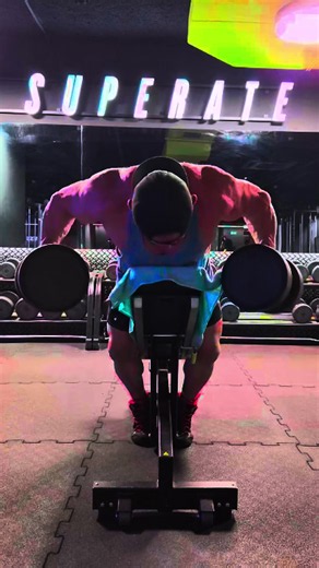 20260719_Rear delts (Rühl style) 88 LBs (40 Kg) DBs x 10 #bodybuilding #strenghttraining #powerbuilding #powerbuilder