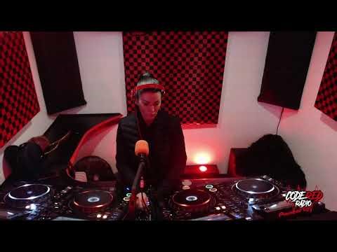 VICTORIA V LIQUID & ROLLERS SHOW