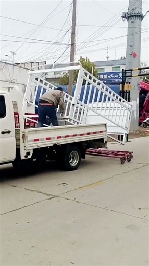 truck loading techniques #shorts