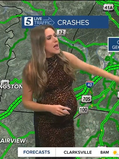 Amelia Young SEXY and Pregnant Body Part 2 #ameliayoung #sexy #woman #legs #busty #cleav #tightdress #body #pregnant #hot #weather #traffic