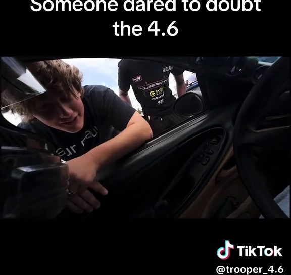 Mustang Performance: Comparing 4.6 Engine to Coyote