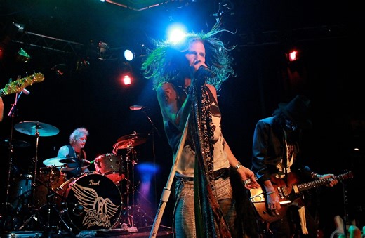 Aerosmith Members Steven Tyler, Joe Perry and Brad Whitford Perform 2 of their Hits On Stage at The Hollywood Bowl -