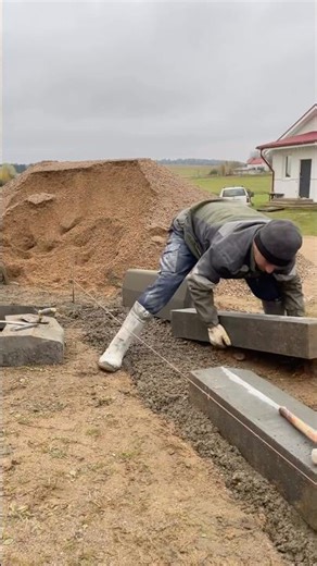 How to Lay Road Curbs Flat ALL BY YOURSELF ❗️ #shorts #construction #paving #satisfying #diy
