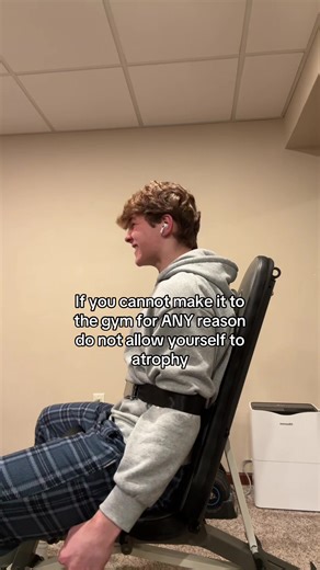 Isometric contractions can be a helpful tool for avoiding atrophy when you cannot make it to the gym due to weather, sickness, lack of transportation or time, etc. NOTE - Isometric contractions will not equate to isotonic, and when you can you should perform isotonic. Off topic but I love this song so much and is the cutting face actually going to make a return #gym #gymtok #sbl #lifting #isometric