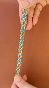 FREE TUTORIAL LINK IN THE COMMENTS . Don't forget to Subscribe Sonysree Creations & Beadicted Girl Channels on YOUTUBE to learn Beading #earrings #necklace #bracelet #beadedbracelet #sonysreecreations #howto #beading #youtubetutorial #diy #beadedjewelry #pendant #beadednecklace #jewelrymaking | Sonysree Creations