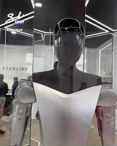 We cannot wait to see more of the Tesla Robot 😍🤖 | SB Tech