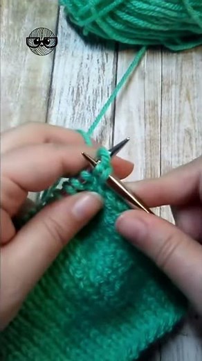 How to Yarn Over at the Beginning of a Row #Shorts (Knitting tip!)