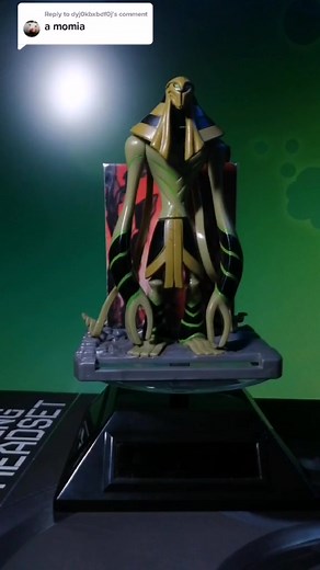 Ben 10 Cartoon Figure Collection - Mommy Snareoh