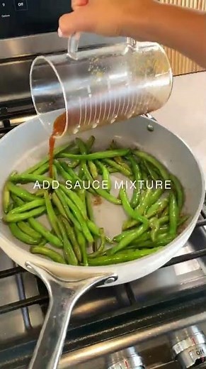 Spicy Stir-Fried Green Beans | Minimalist Baker Recipes