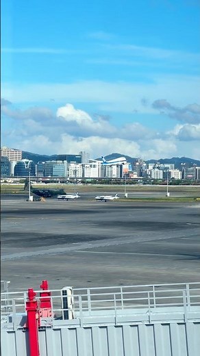 台灣台北松山機場飛機巷觀景台/Airplane Alley, Taipei Songshan Airport, Taiwan 全日空787