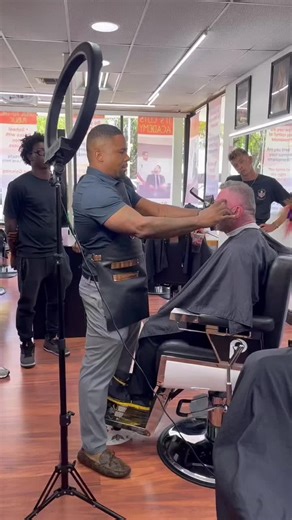 Barbering Techniques at JT's Cuts Academy: Step-by-Step Guide