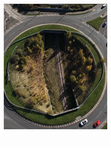 The Railway to NOWHERE! #abandoned #railway #nowhere #roadtonowhere #neglectedrail #abanodonedrail #roundabout #traintracks #abandonedtraintracks #overgrown
