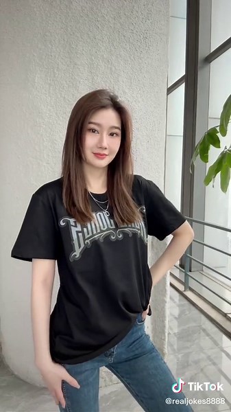 #realjokes #realjokesclothing #foryou #tshirt #goodthing #fyp #unisex #Tiktok #realjokers🃏🃏 #realjokes✌️ #fashiontiktok #streetwearstyle Real Jokes Fmask Clothing Black and White.