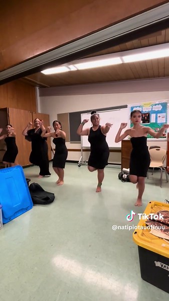 Backstage Moments with Talented Polynesian Dancers